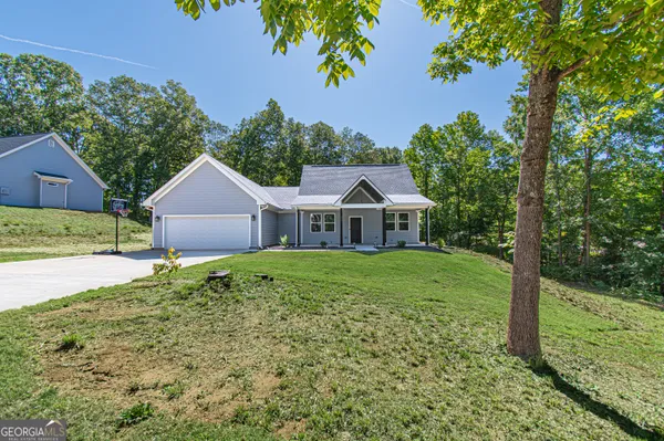 $385,000 | 567-m L Martin Luther King Junior Drive, Jefferson, GA 30549