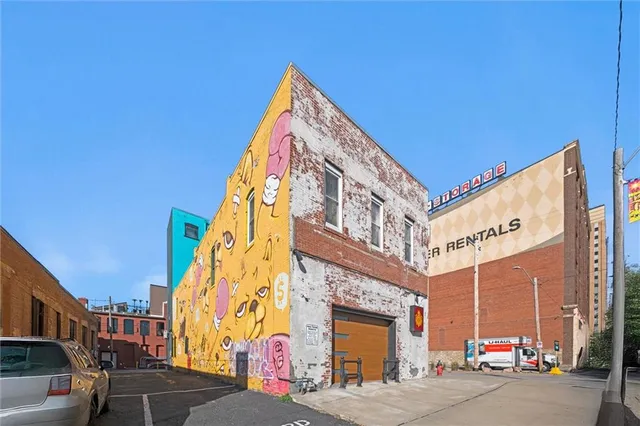 $1,899,000 | 1600 Locust Street, Kansas City, MO 64108