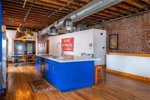 $1,899,000 | 1600 Locust Street, Kansas City, MO 64108