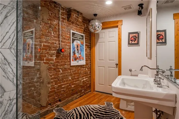 $1,899,000 | 1600 Locust Street, Kansas City, MO 64108