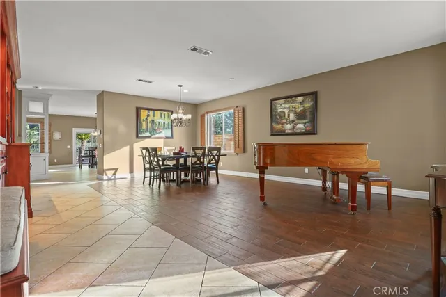 $999,989 | 29724 Castlebury Place, Castaic, CA 91384