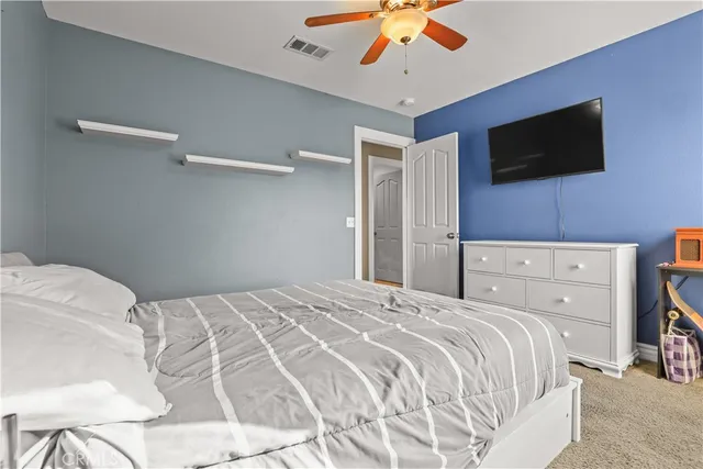 $999,989 | 29724 Castlebury Place, Castaic, CA 91384