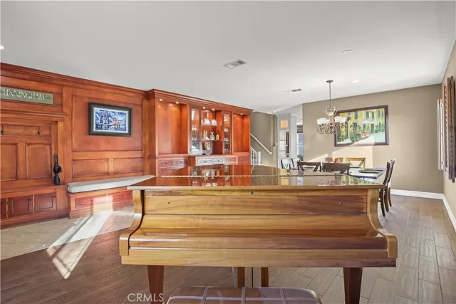 $999,989 | 29724 Castlebury Place, Castaic, CA 91384