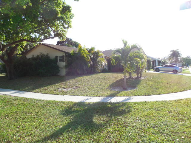 228 Bobwhite Road Royal Palm Beach, FL 33411 - Photo 1 of 10 20150414231943307875000000-o