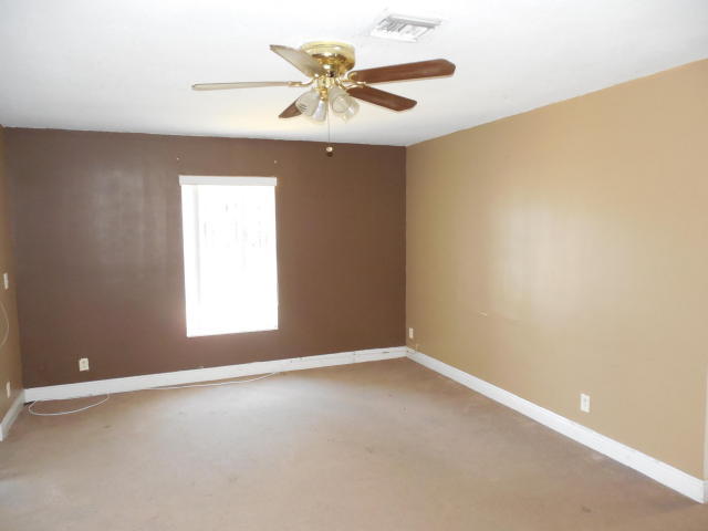 228 Bobwhite Road Royal Palm Beach, FL 33411 - Photo 5 of 10 20150414231907776510000000-o