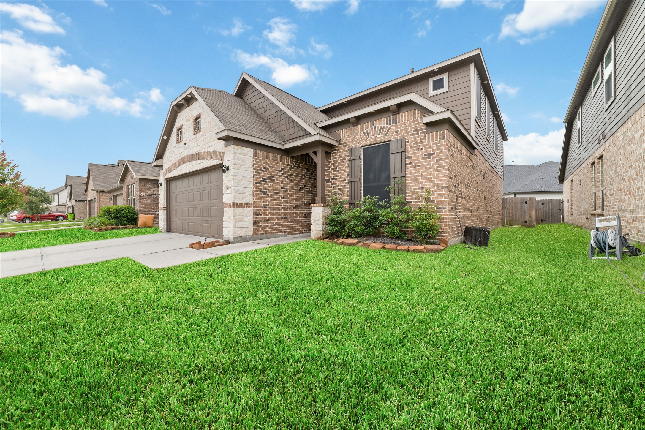 2248 Forest Chestnut Dr Spring Spring, TX 77386 - Photo 2 of 26