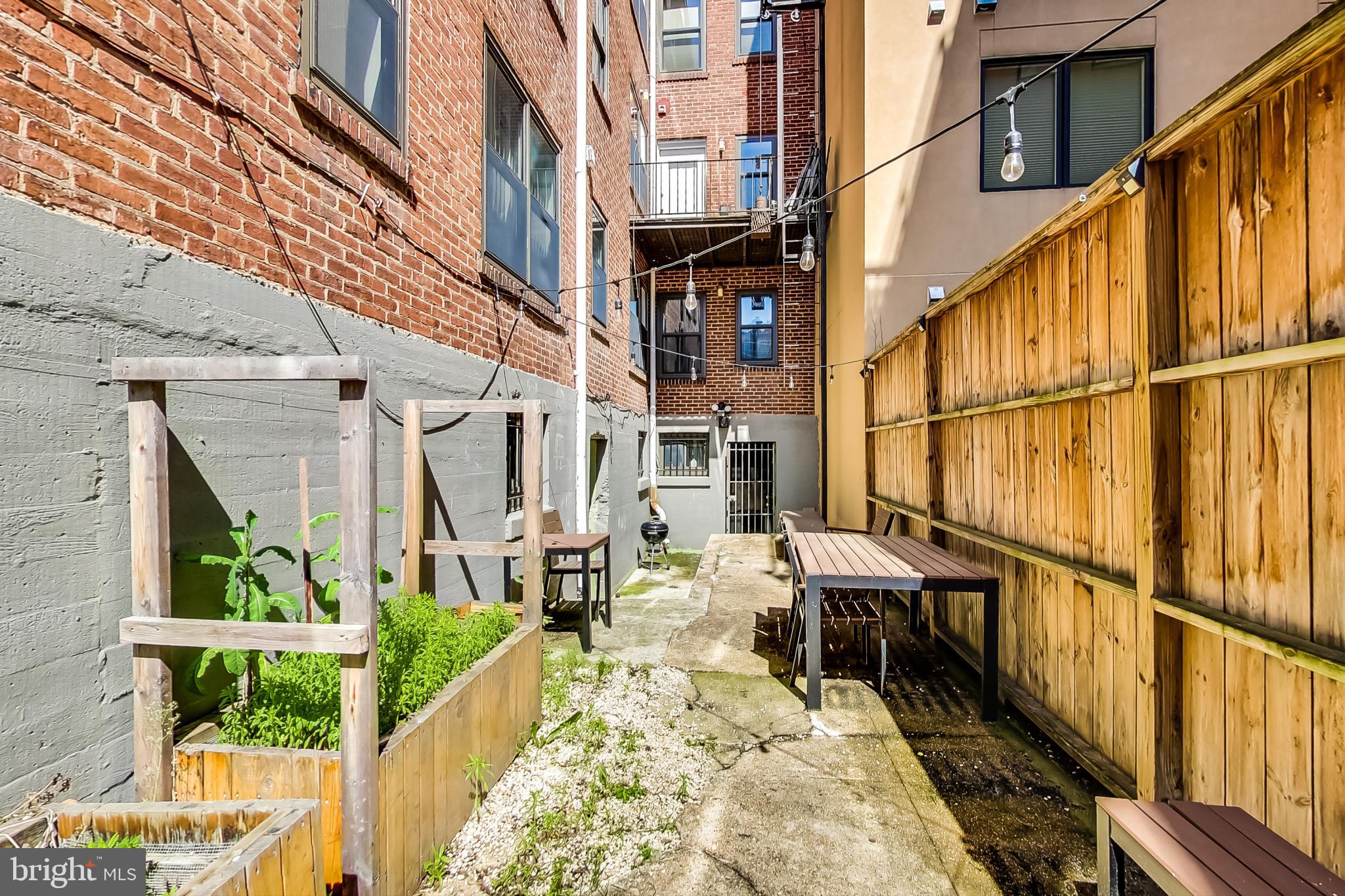 2370 Champlain Street Northwest, Unit 36 Washington, DC 20009 - Photo 14 of 17