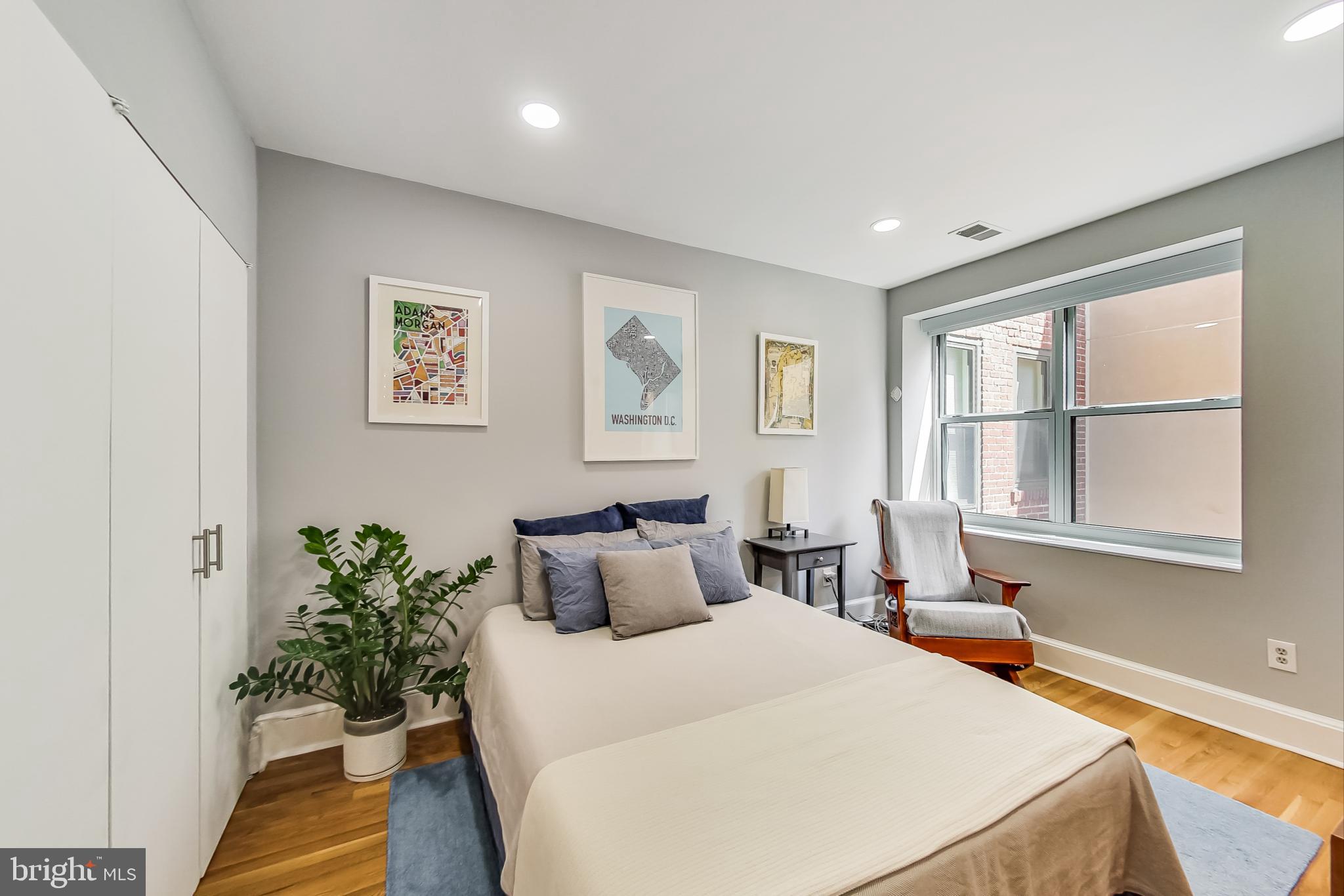 2370 Champlain Street Northwest, Unit 36 Washington, DC 20009 - Photo 9 of 17