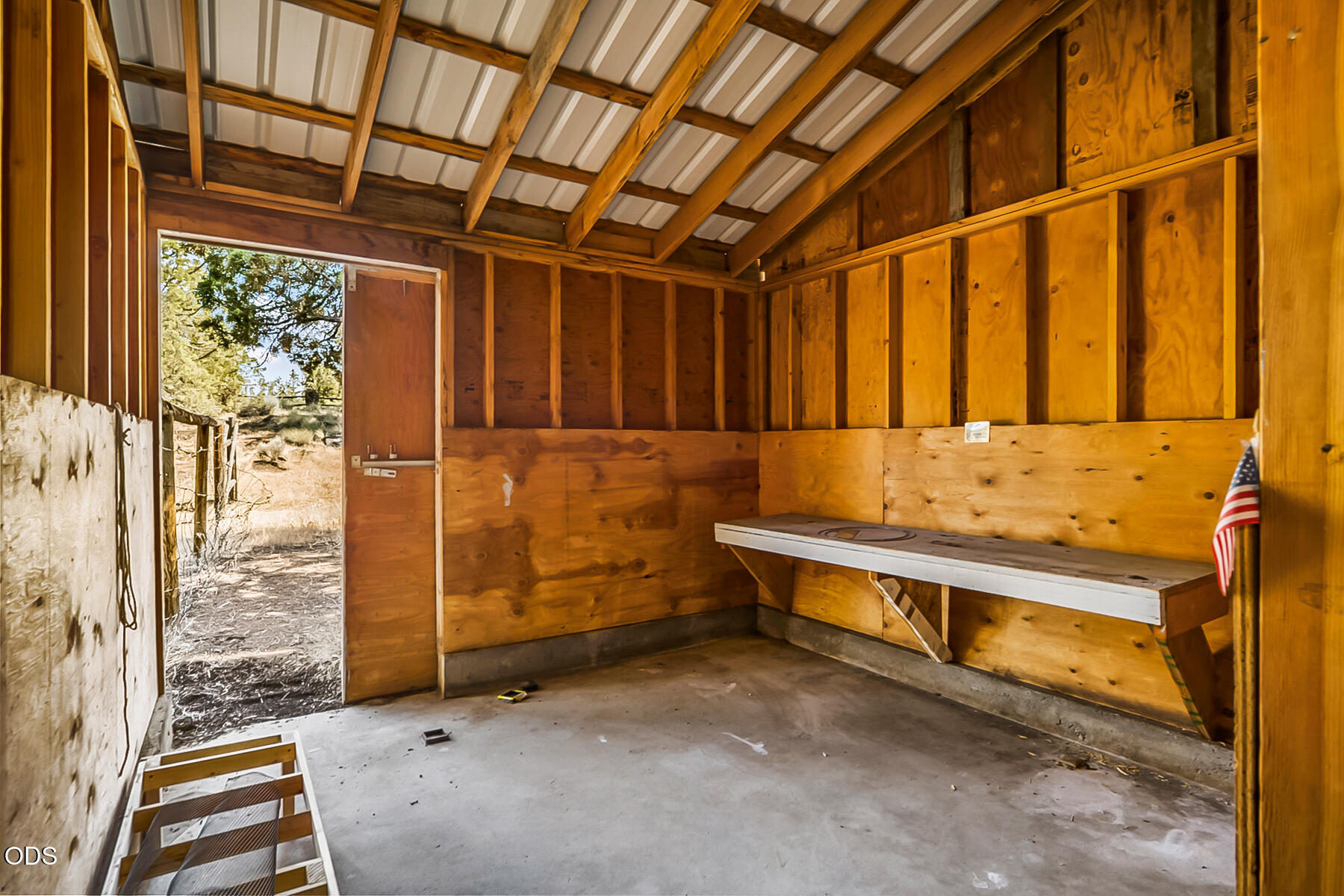 64507 McGrath Road Bend, OR 97701 - Photo 43 of 56