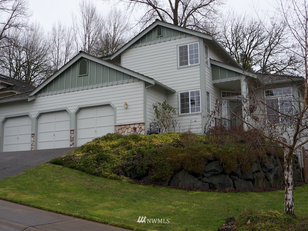 9621 South 194th Street Renton, WA 98055 - Photo 1 of 15