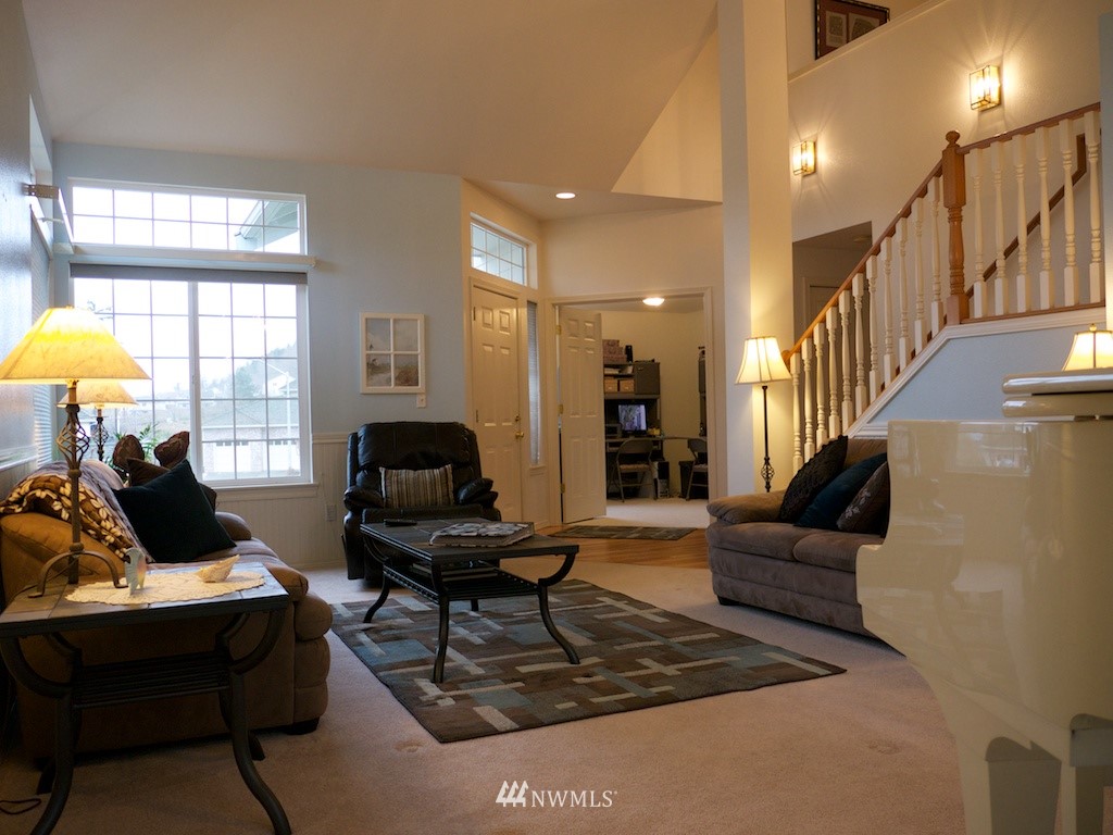 9621 South 194th Street Renton, WA 98055 - Photo 3 of 15