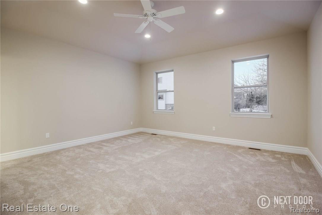 374 Verona Drive Rochester, MI 48307 - Photo 21 of 34 IMG_2259Blended.JPG