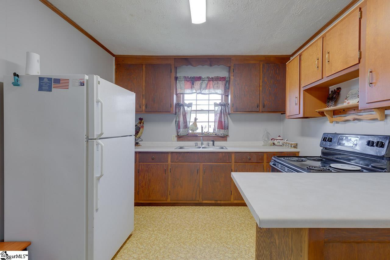111 Trammell Road Marietta, SC 29661 - Photo 19 of 28