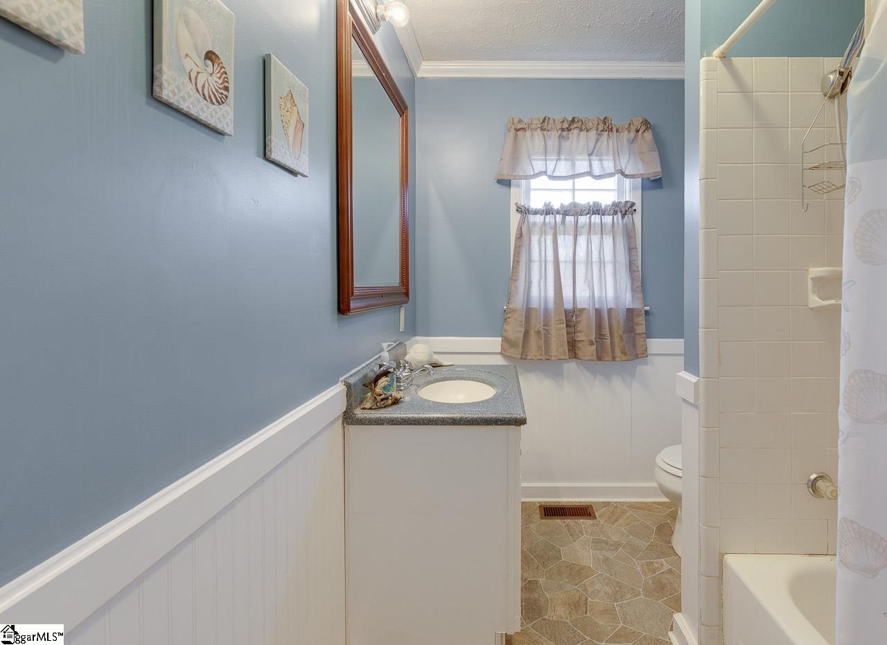 111 Trammell Road Marietta, SC 29661 - Photo 23 of 28