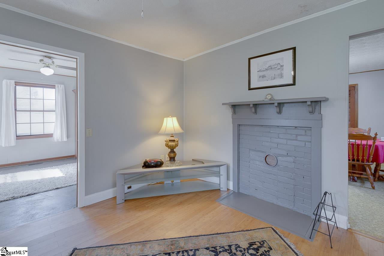 111 Trammell Road Marietta, SC 29661 - Photo 9 of 28
