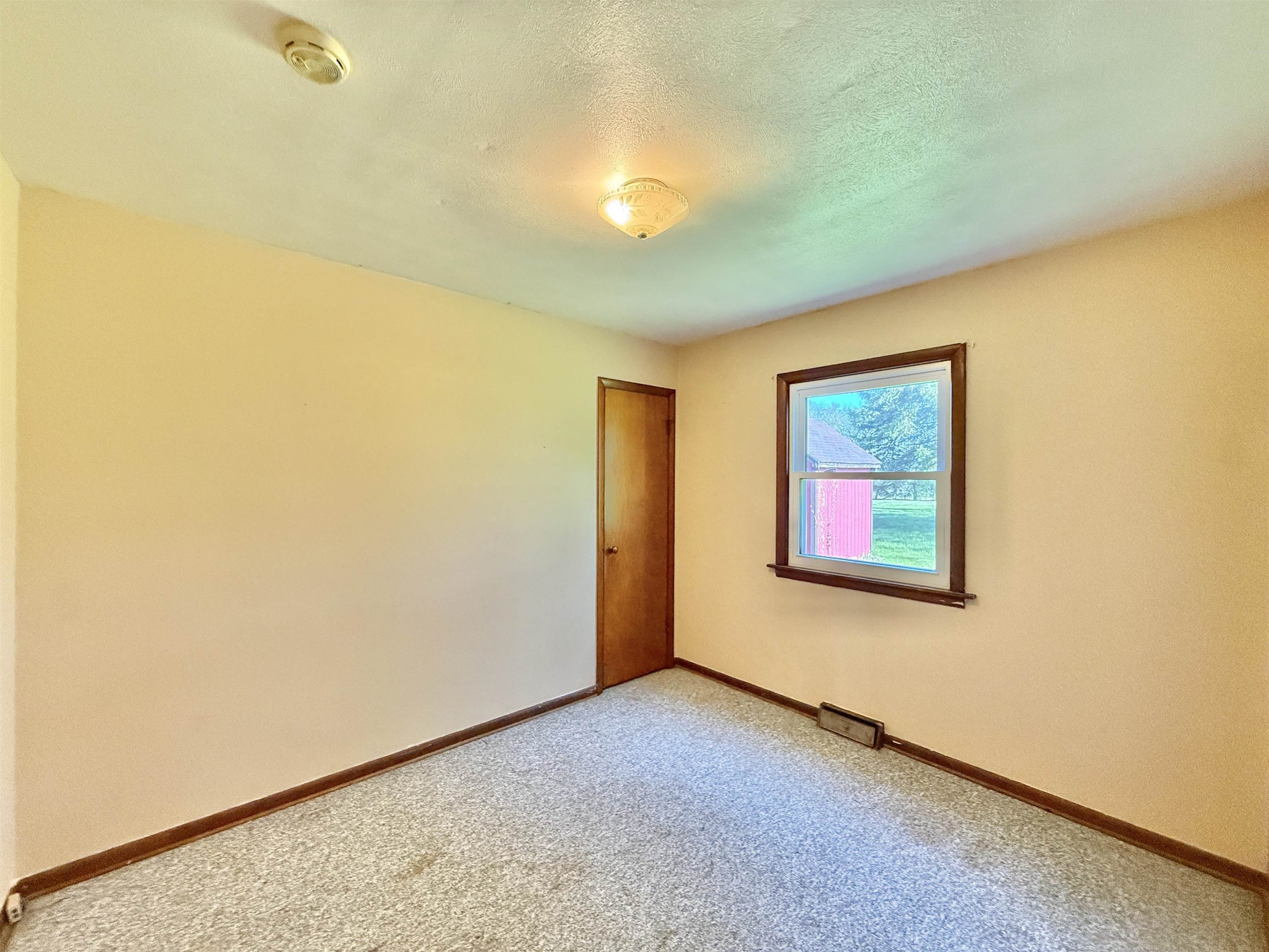 8403 E Highway Clinton, WI 53525 - Photo 18 of 24