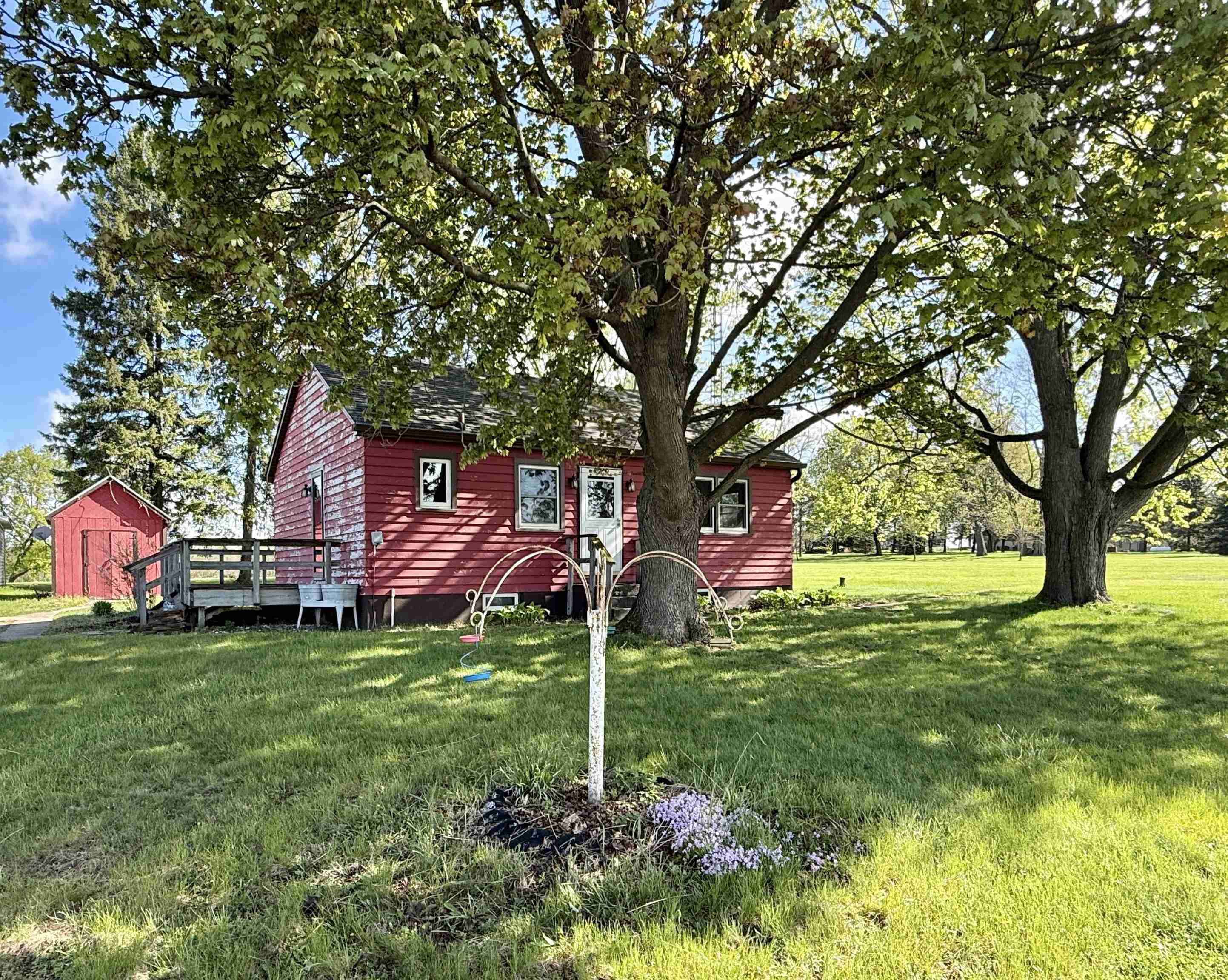 8403 E Highway Clinton, WI 53525 - Photo 2 of 24