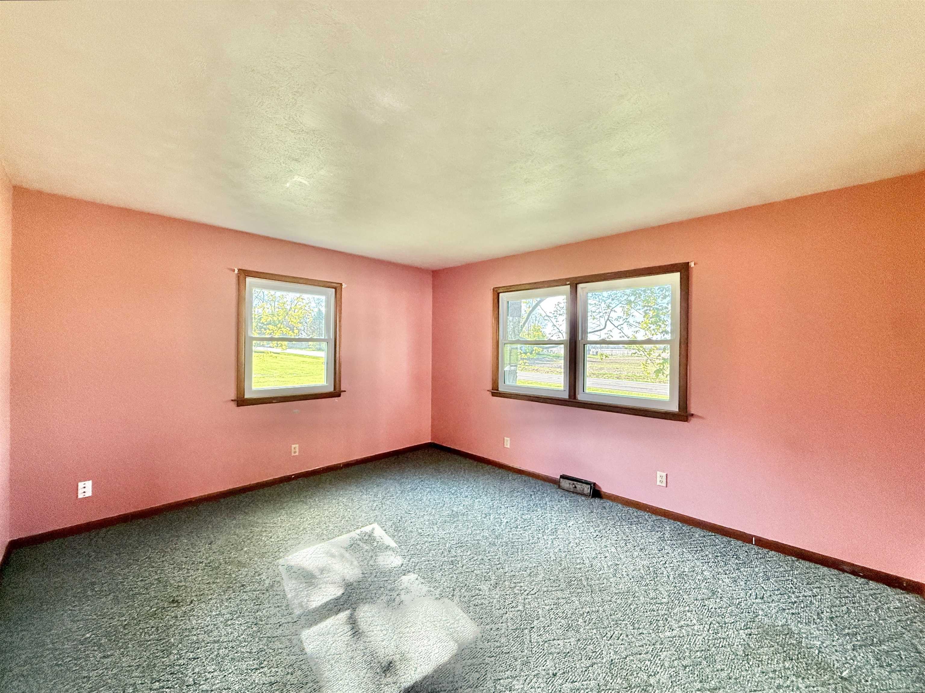 8403 E Highway Clinton, WI 53525 - Photo 7 of 24