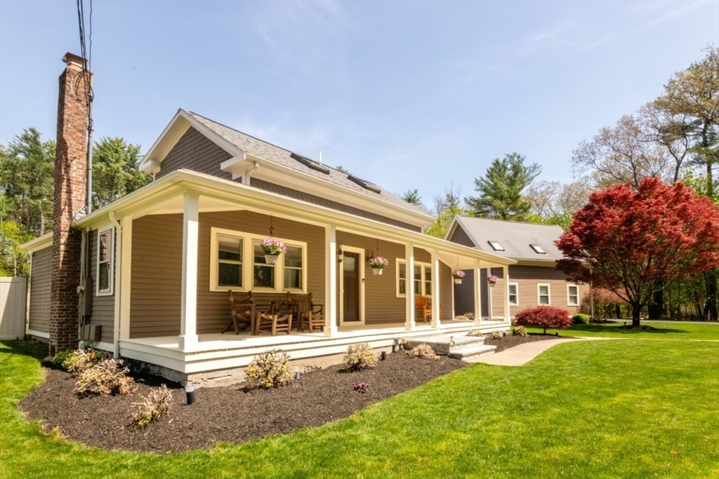 115 Lincoln Road Walpole, MA 02081 - Photo 10 of 41 Gallery Image 10