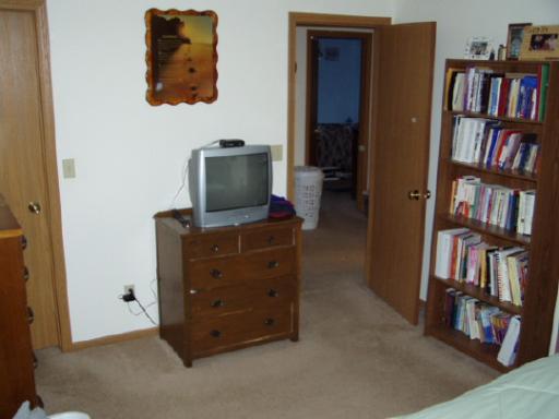 124 Windward Lane Rochelle, IL 61068 - Photo 6 of 7