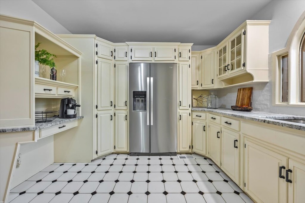 10 Johnson Ford Road Epworth, GA 30541 - Photo 10 of 50 a kitchen with stainless steel appliances a refrigerator and a sink