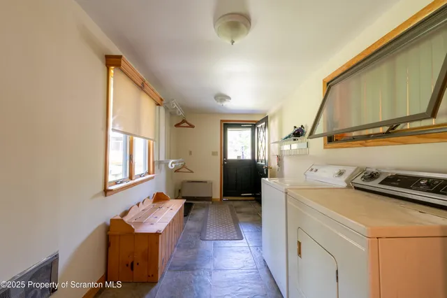 a view of a storage & utility room