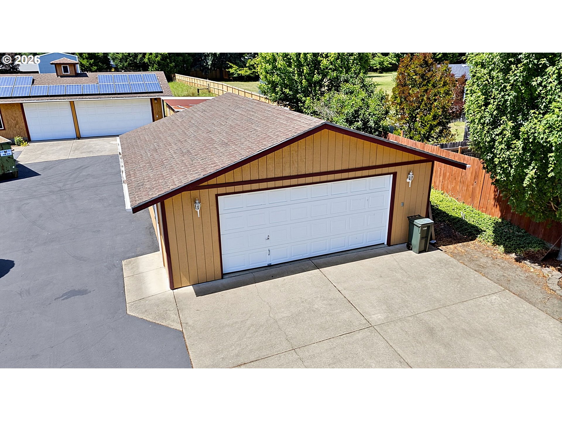 41743 Deerhorn Road Springfield, OR 97478 - Photo 36 of 48 Garage