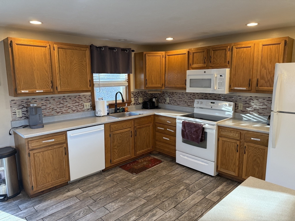 3 Morgan Street Worcester, MA 01606 - Photo 3 of 12