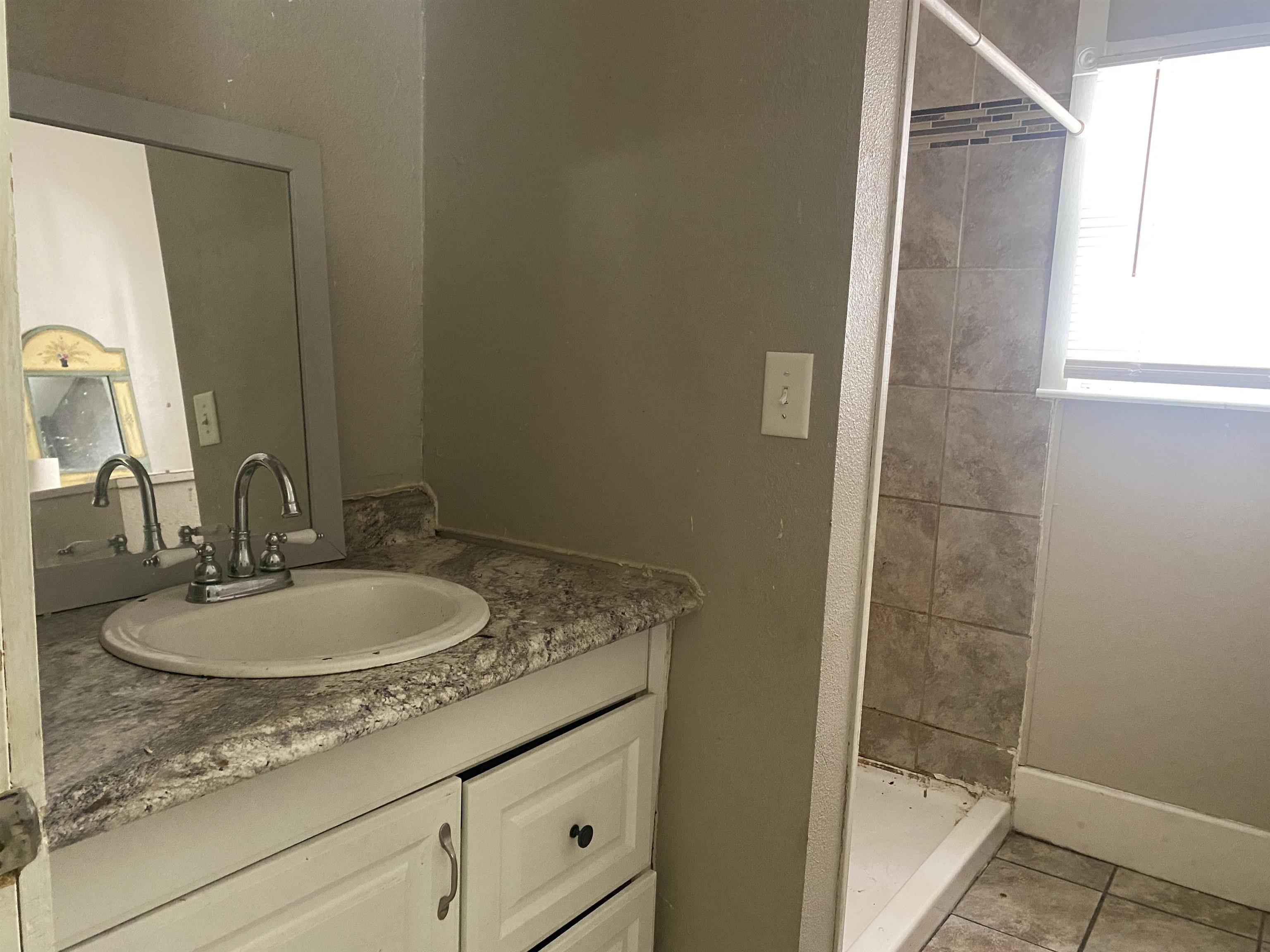 2129 2nd Street Bay City, MI 48708 - Photo 10 of 22