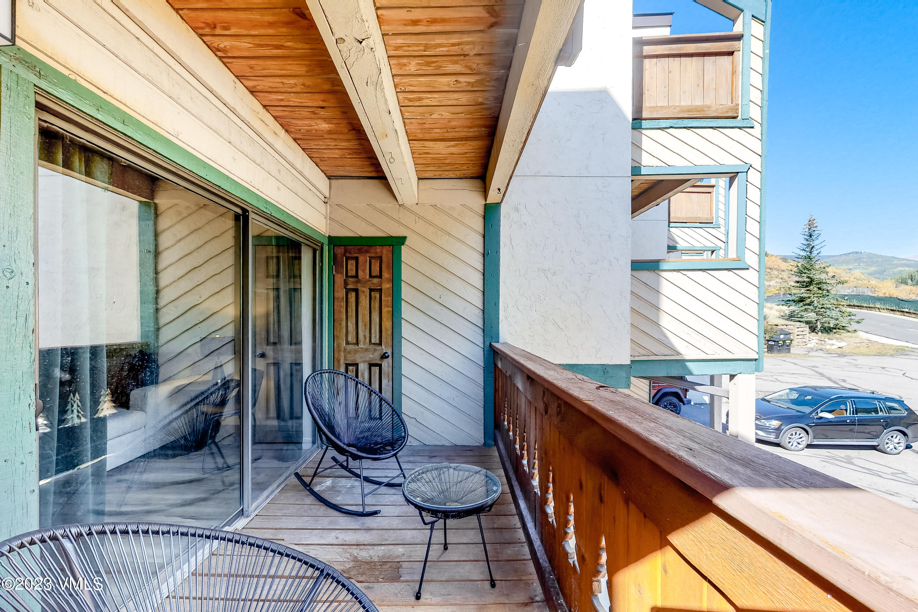 1839 Meadow Ridge Road, Unit D Vail, CO 81657 - Photo 3 of 19 a view of entryway and kitchen