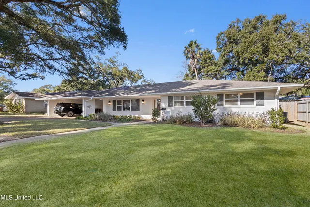 $2,100 | 1056 Cherokee Street, Biloxi, MS 39530