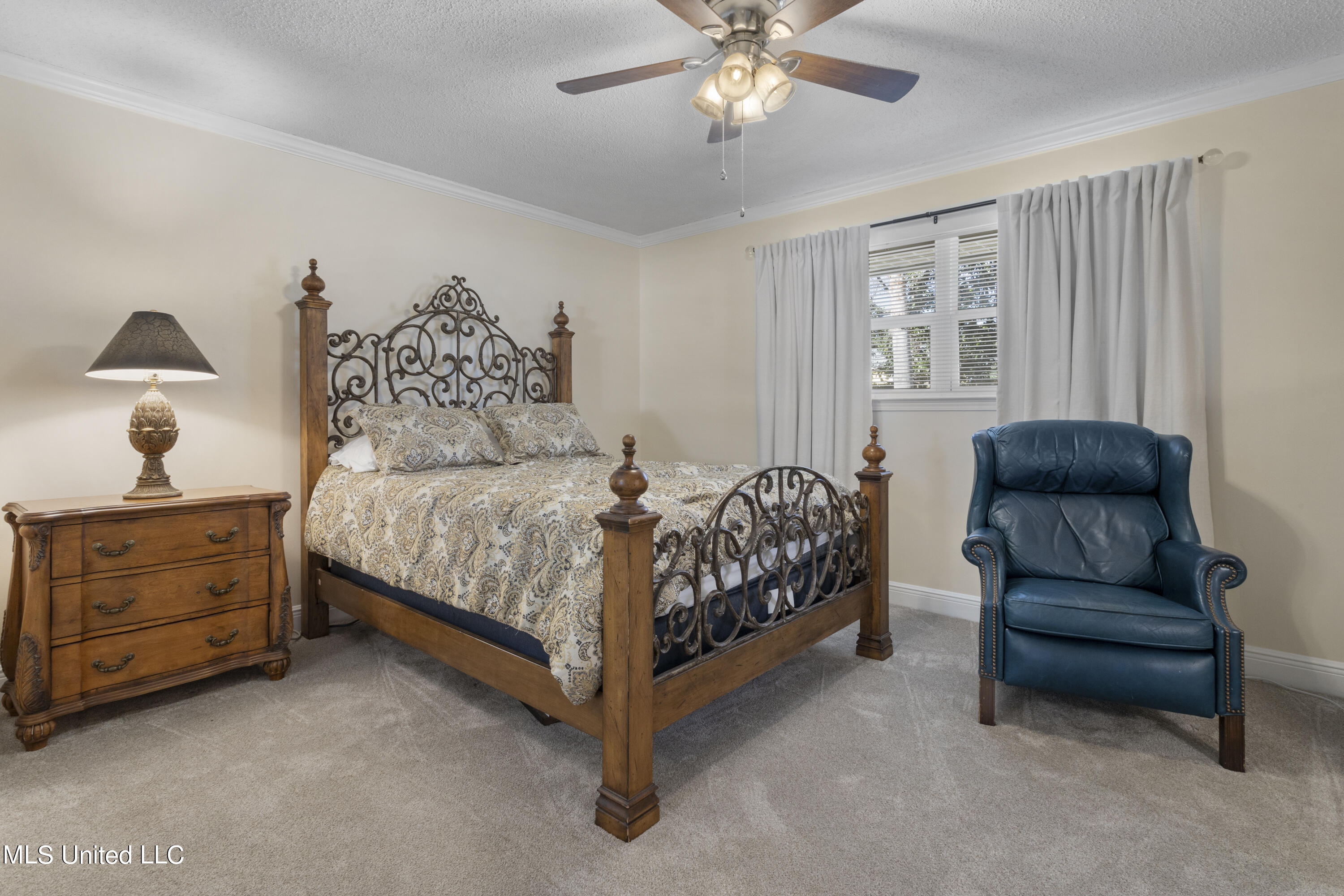 1056 Cherokee Street Biloxi, MS 39530 - Photo 14 of 27 014