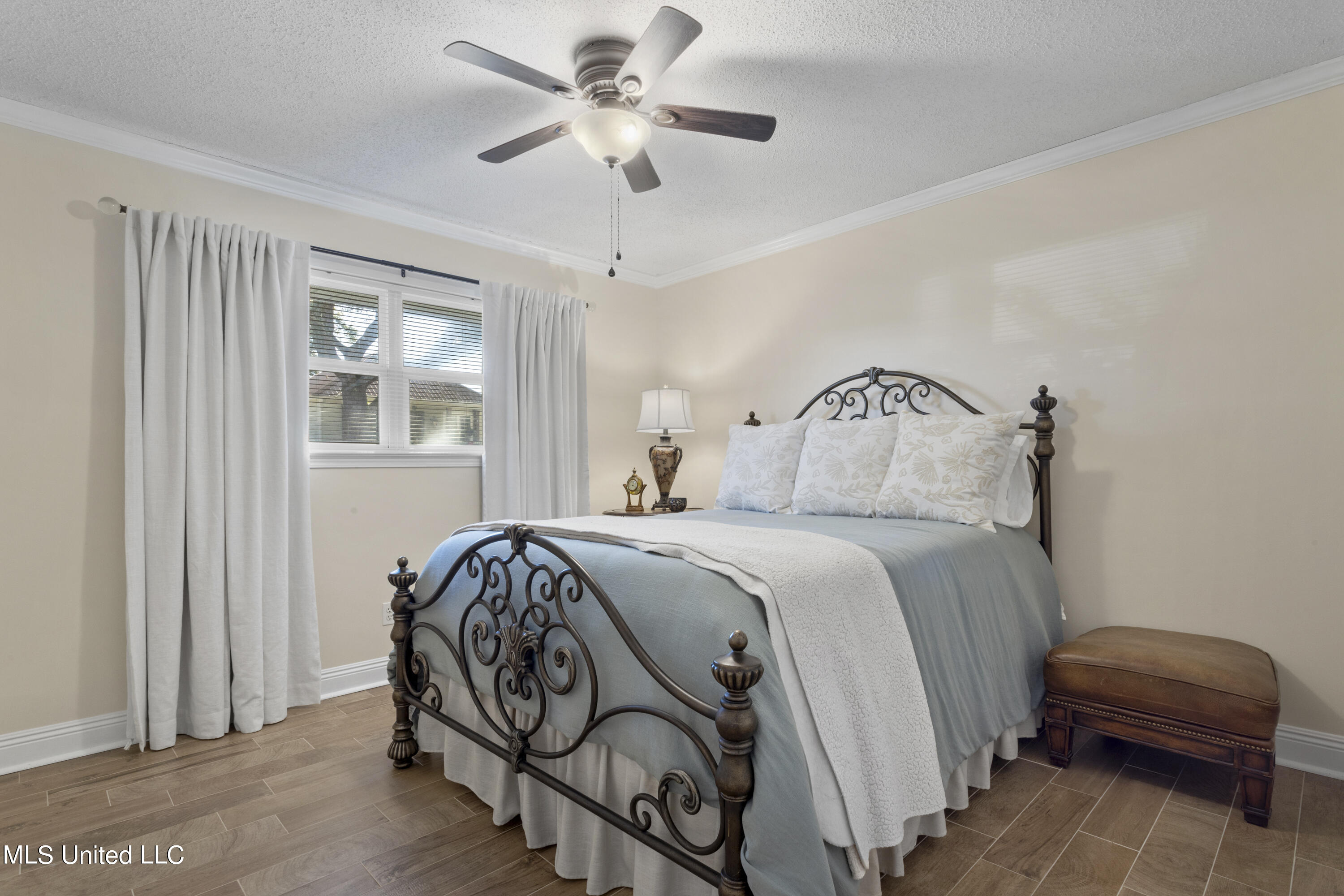 1056 Cherokee Street Biloxi, MS 39530 - Photo 18 of 27 018