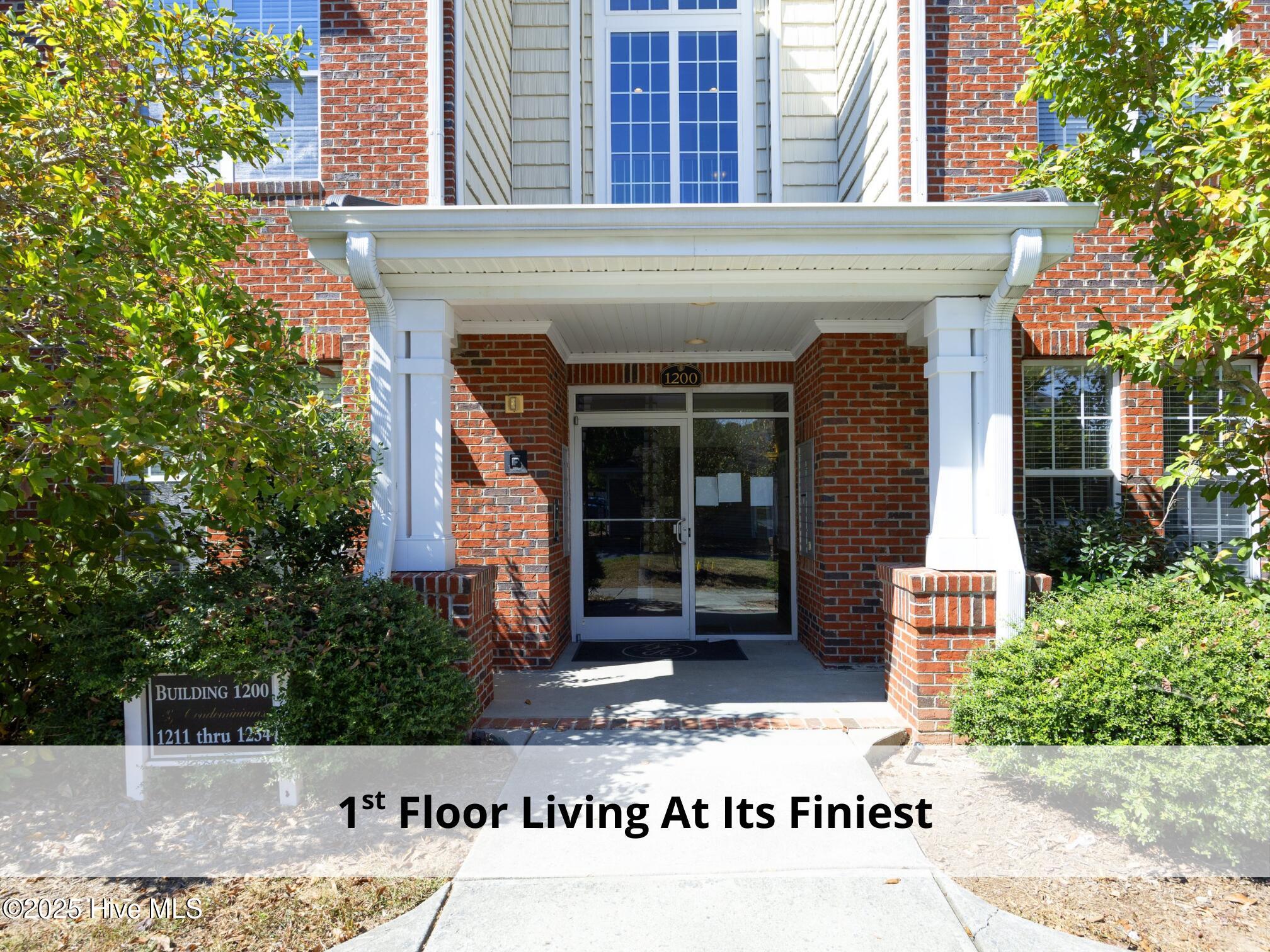 1213 Arborgate Circle, Unit BLDG 12 Chapel Hill, NC 27514 - Photo 4 of 53 1213 Arborgate 4