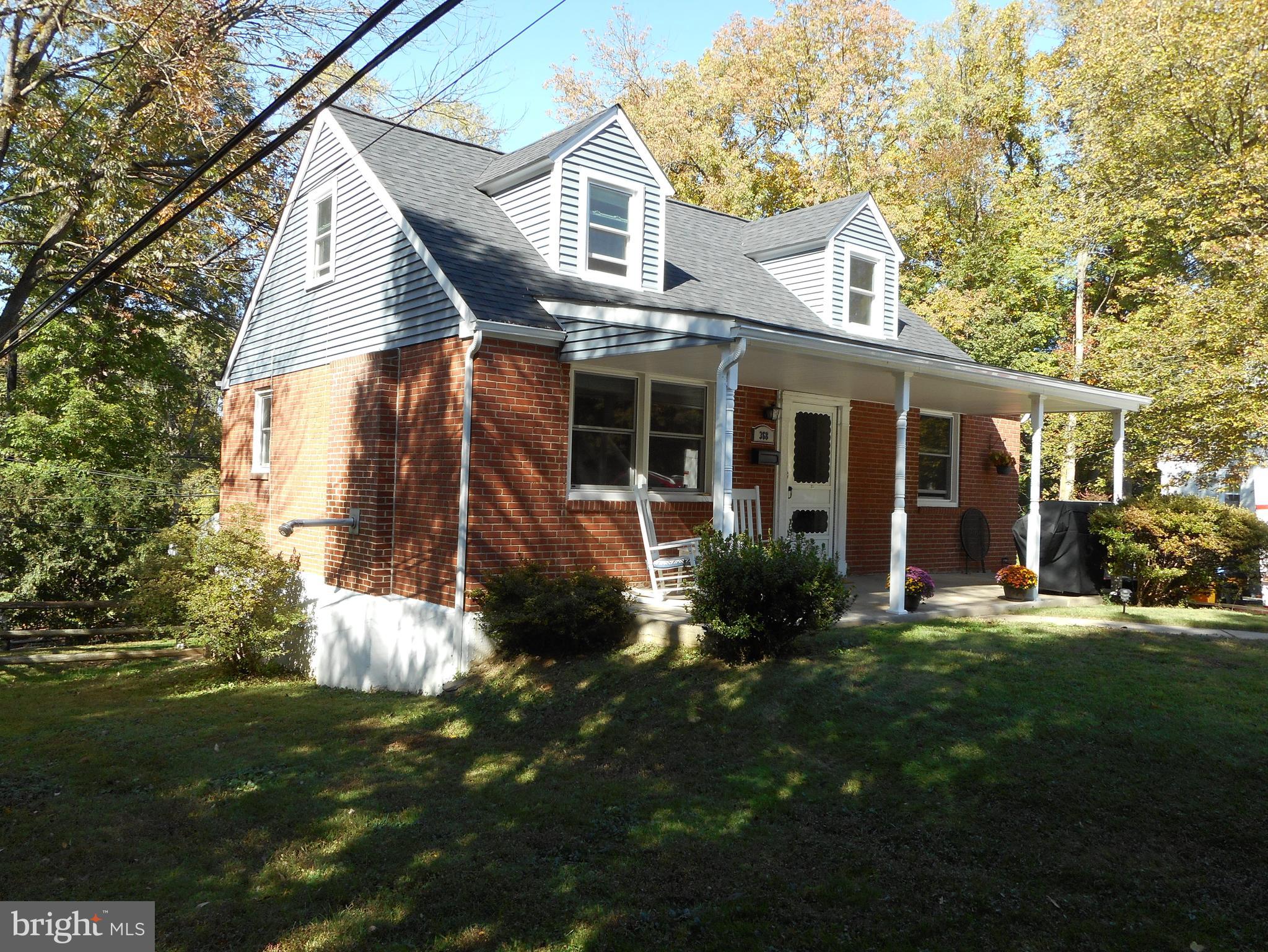 368 Madison Road Springfield, PA 19064 - Photo 3 of 37