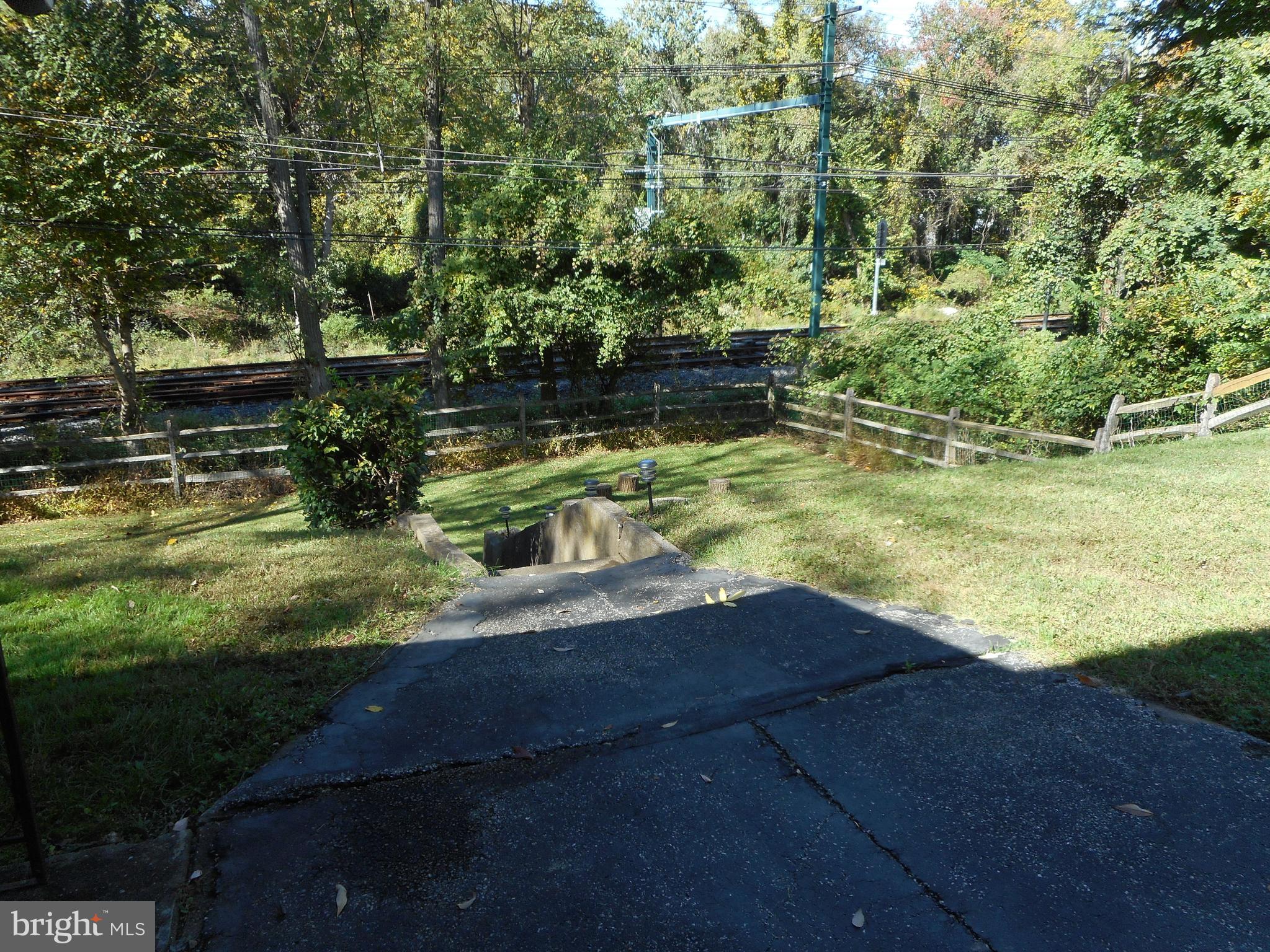 368 Madison Road Springfield, PA 19064 - Photo 8 of 37
