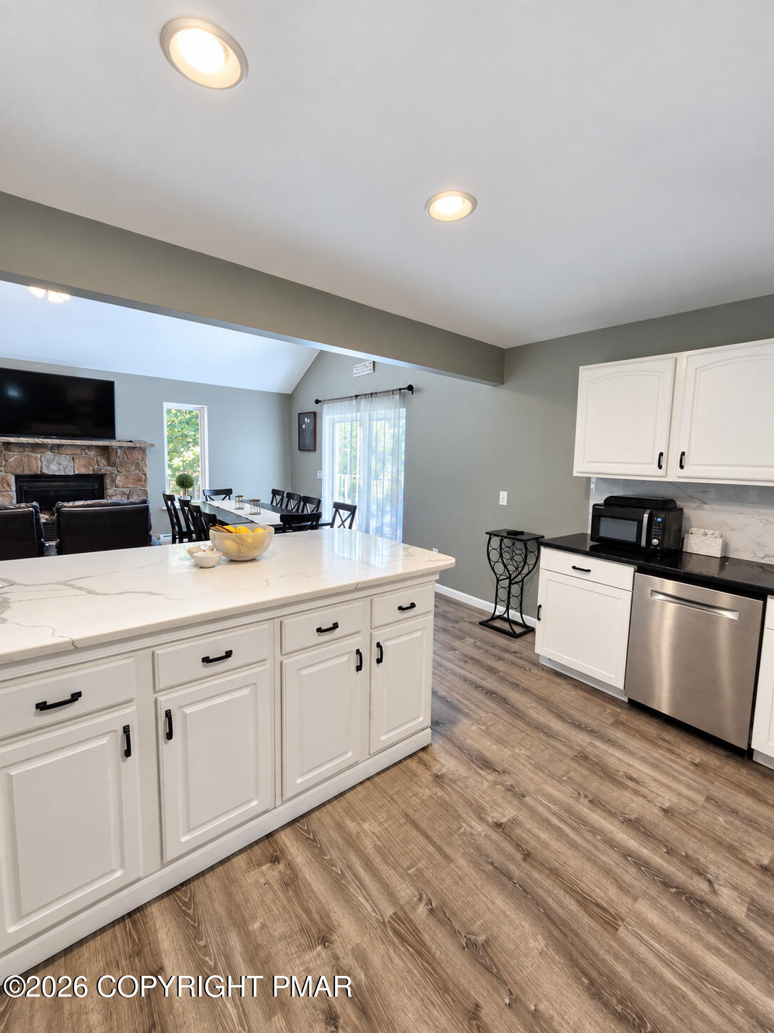 416 Mountain Top Lake Road Long Pond, PA 18334 - Photo 6 of 37 06_Kitchen_Island
