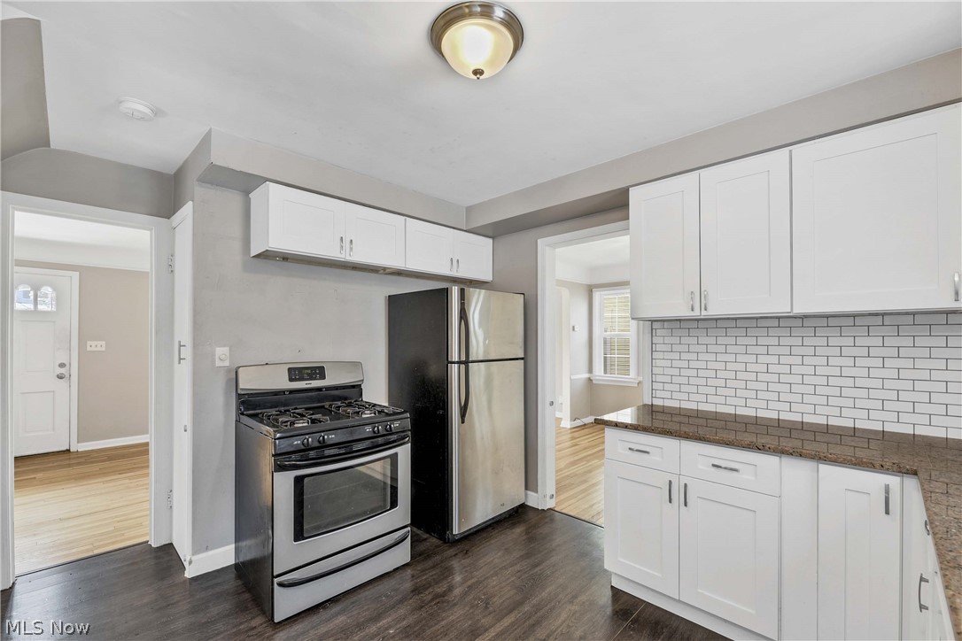 3537 Radcliffe Road Cleveland, OH 44121 - Photo 15 of 27