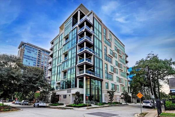 $1,195,000 | 5104 Caroline Street, Unit 403, Houston, TX 77004