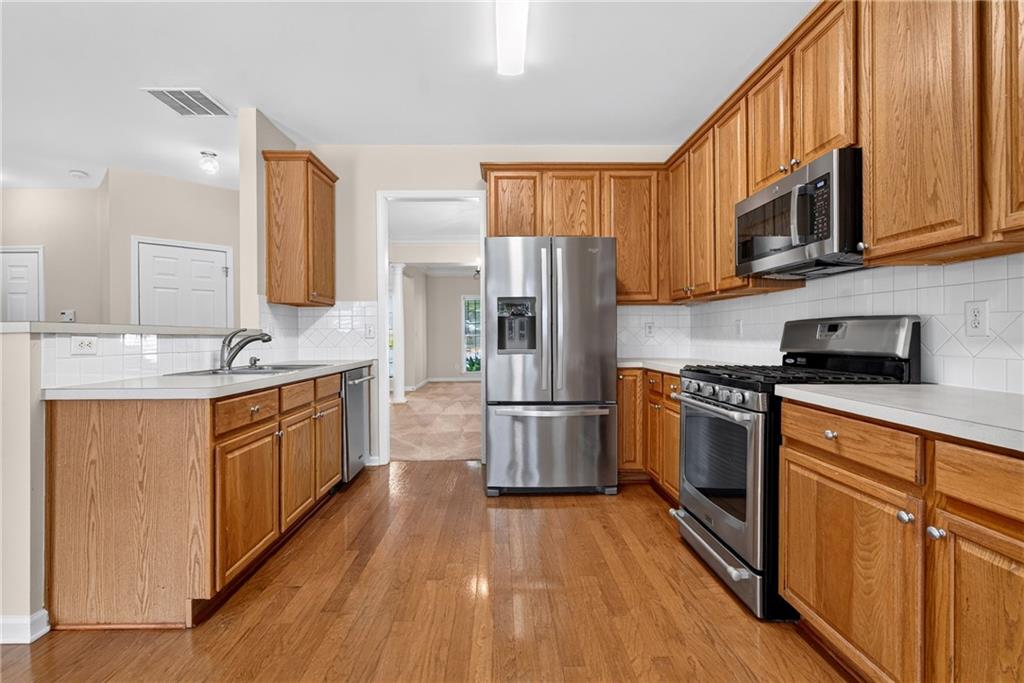 2311 Ravinia Court Northeast Marietta, GA 30062 - Photo 14 of 38