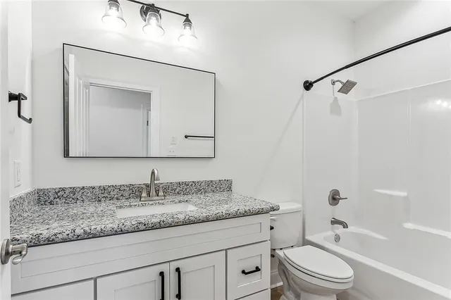 $1,975 | 106 Havana Street, Unit A, Belle Chasse, LA 70037