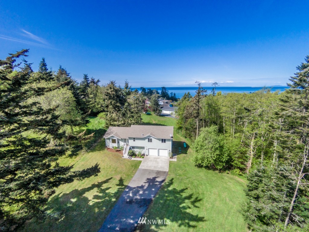1463 North View Road Oak Harbor, WA 98277 - Photo 3 of 24 Gallery Image 3