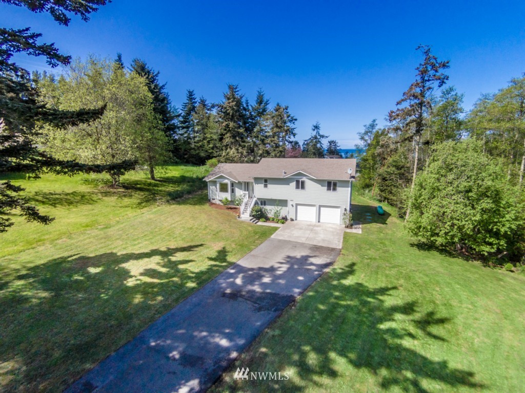 1463 North View Road Oak Harbor, WA 98277 - Photo 4 of 24 Gallery Image 4