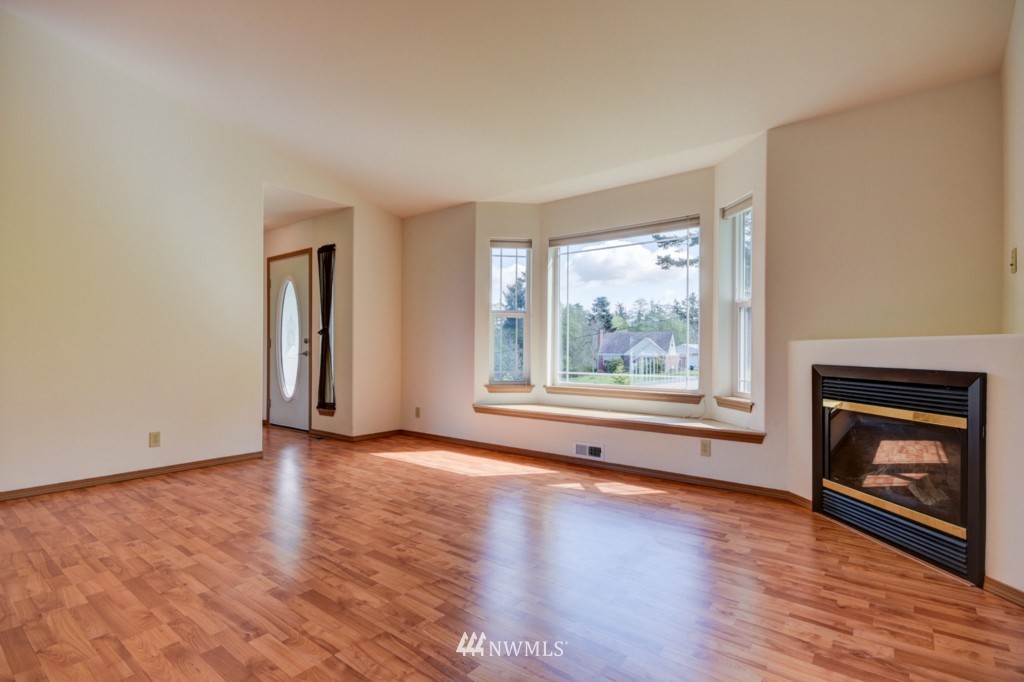 1463 North View Road Oak Harbor, WA 98277 - Photo 9 of 24 Gallery Image 9