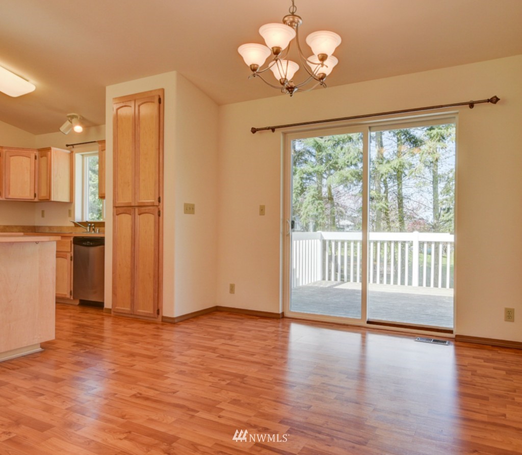 1463 North View Road Oak Harbor, WA 98277 - Photo 10 of 24 Gallery Image 10