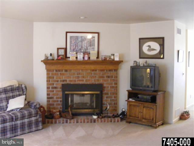 1103 Chambers Ridge York, PA 17402 - Photo 4 of 16 Gallery Image 4