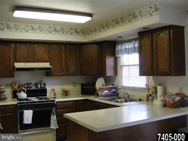 1103 Chambers Ridge York, PA 17402 - Photo 7 of 16 Gallery Image 7