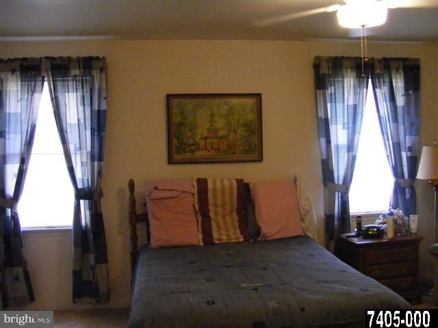 1103 Chambers Ridge York, PA 17402 - Photo 9 of 16 Gallery Image 9