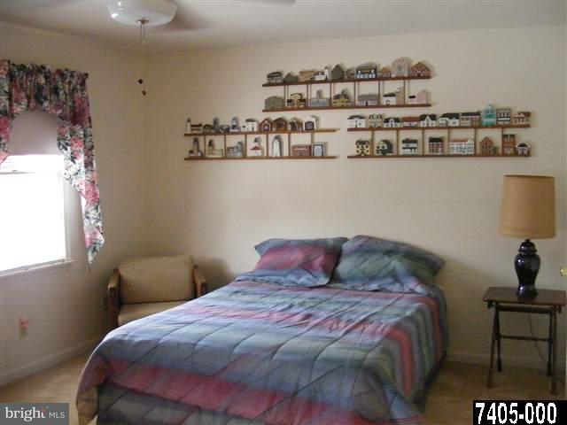 1103 Chambers Ridge York, PA 17402 - Photo 10 of 16 Gallery Image 10