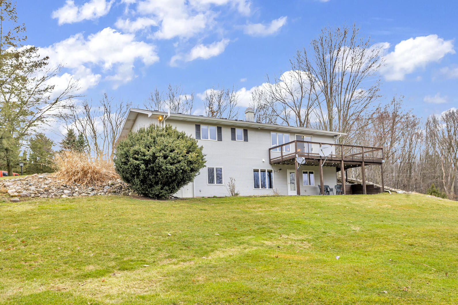 6400 McCain Road Spring Arbor, MI 49283 - Photo 5 of 57 04 Back of House